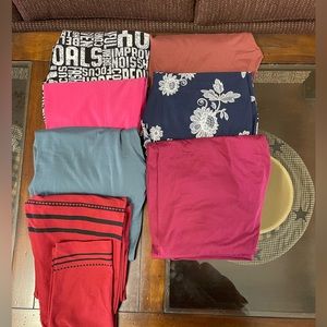 Lularoe TC leggings lot. Never worn.